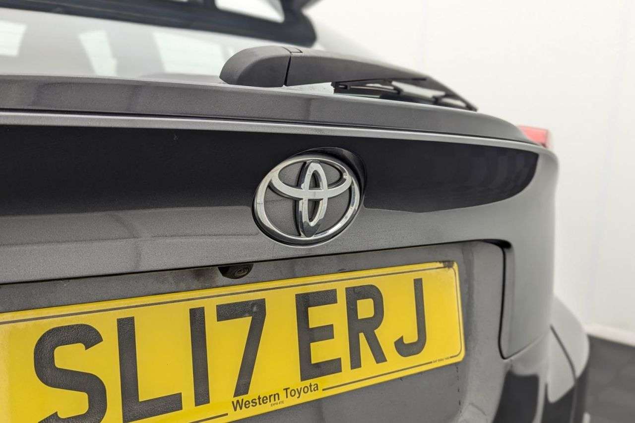 2017 TOYOTA C-HR 2017 TOYOTA C-HR