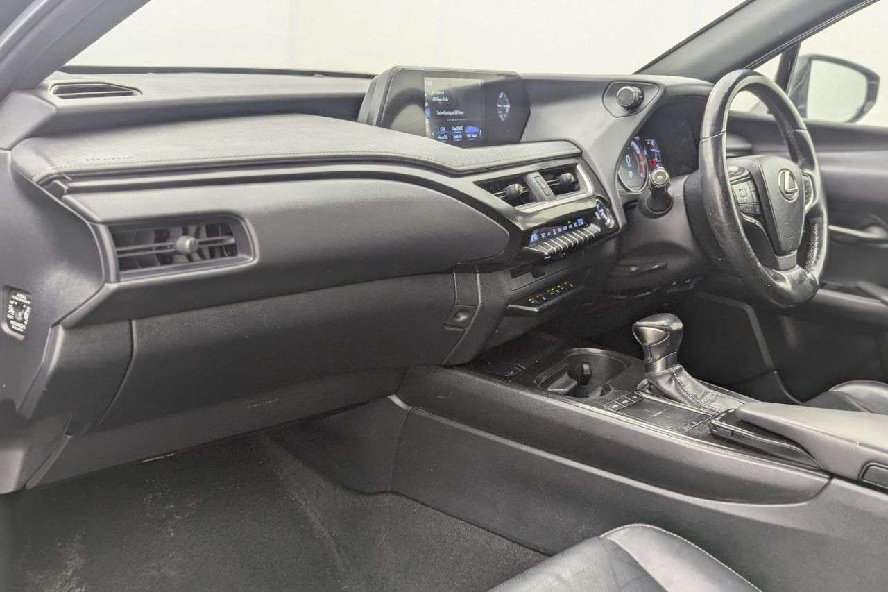 2019 LEXUS UX 2019 LEXUS UX