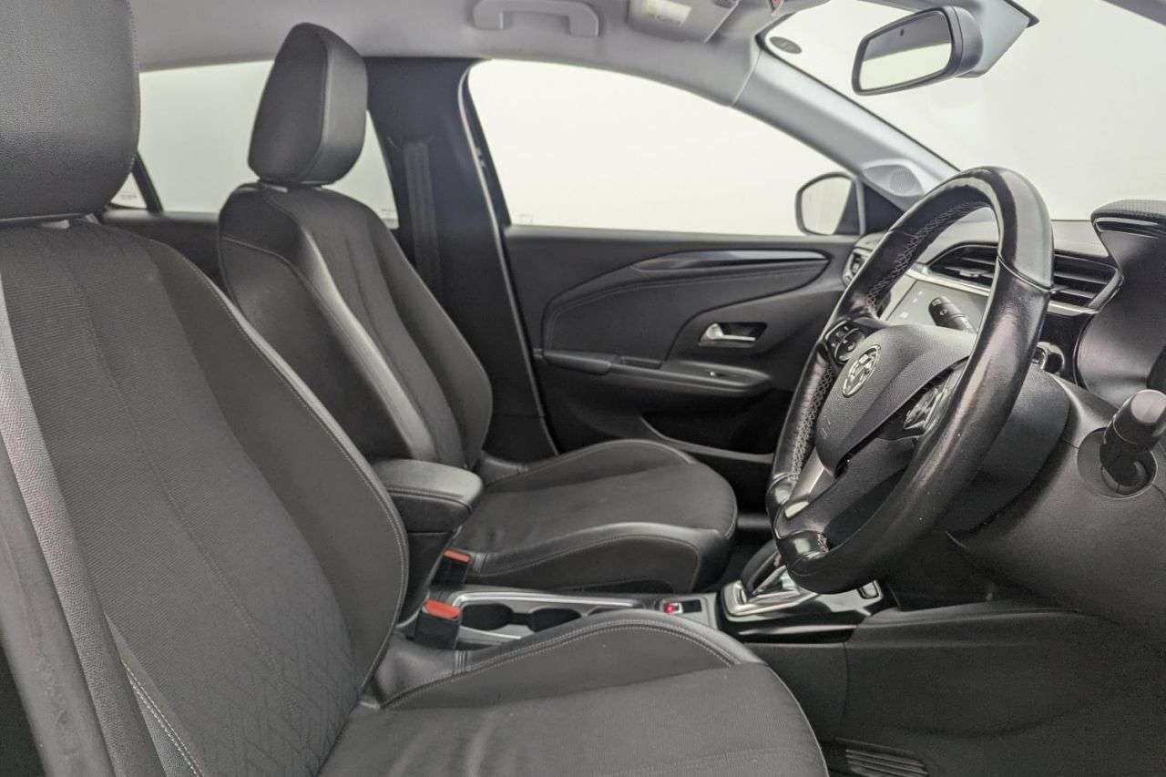 A 2020 VAUXHALL CORSA ELECTRIC 50kWh Elite Nav Hatchback 5dr Electric Auto (7.4Kw Charger) (136 ps) Award A 2020 VAUXHALL CORSA ELECTRIC 50kWh Elite Nav Hatchback 5dr Electric Auto (7.4Kw Charger) (136 ps) Award