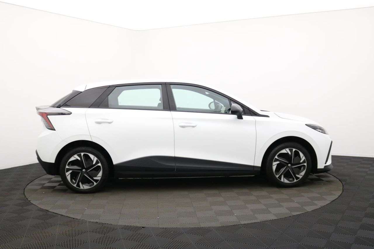 A 2022 MG MG4 64kWh SE Long Range Hatchback 5dr Electric Auto (203 ps) Award Winning 5 St A 2022 MG MG4 64kWh SE Long Range Hatchback 5dr Electric Auto (203 ps) Award Winning 5 St