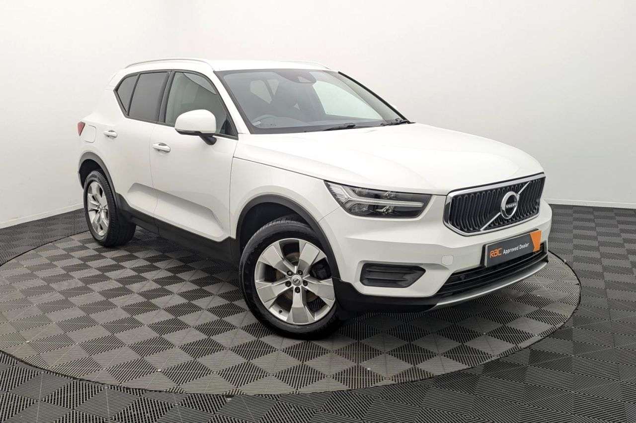 A 2018 VOLVO XC40 1.5 T3 Momentum SUV 5dr Petrol Manual Euro 6 (s/s) (156 ps) Award Winning 5 A 2018 VOLVO XC40 1.5 T3 Momentum SUV 5dr Petrol Manual Euro 6 (s/s) (156 ps) Award Winning 5