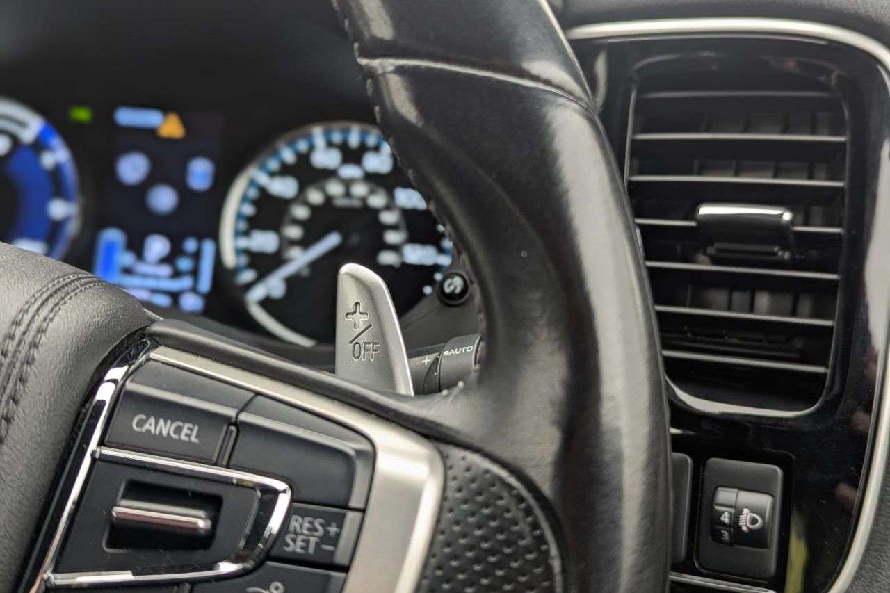 2020 MITSUBISHI OUTLANDER 2020 MITSUBISHI OUTLANDER