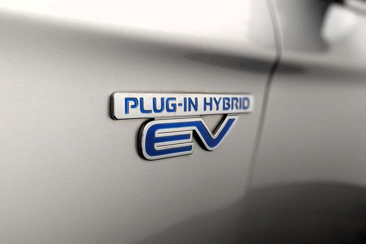 2020 MITSUBISHI OUTLANDER 2020 MITSUBISHI OUTLANDER