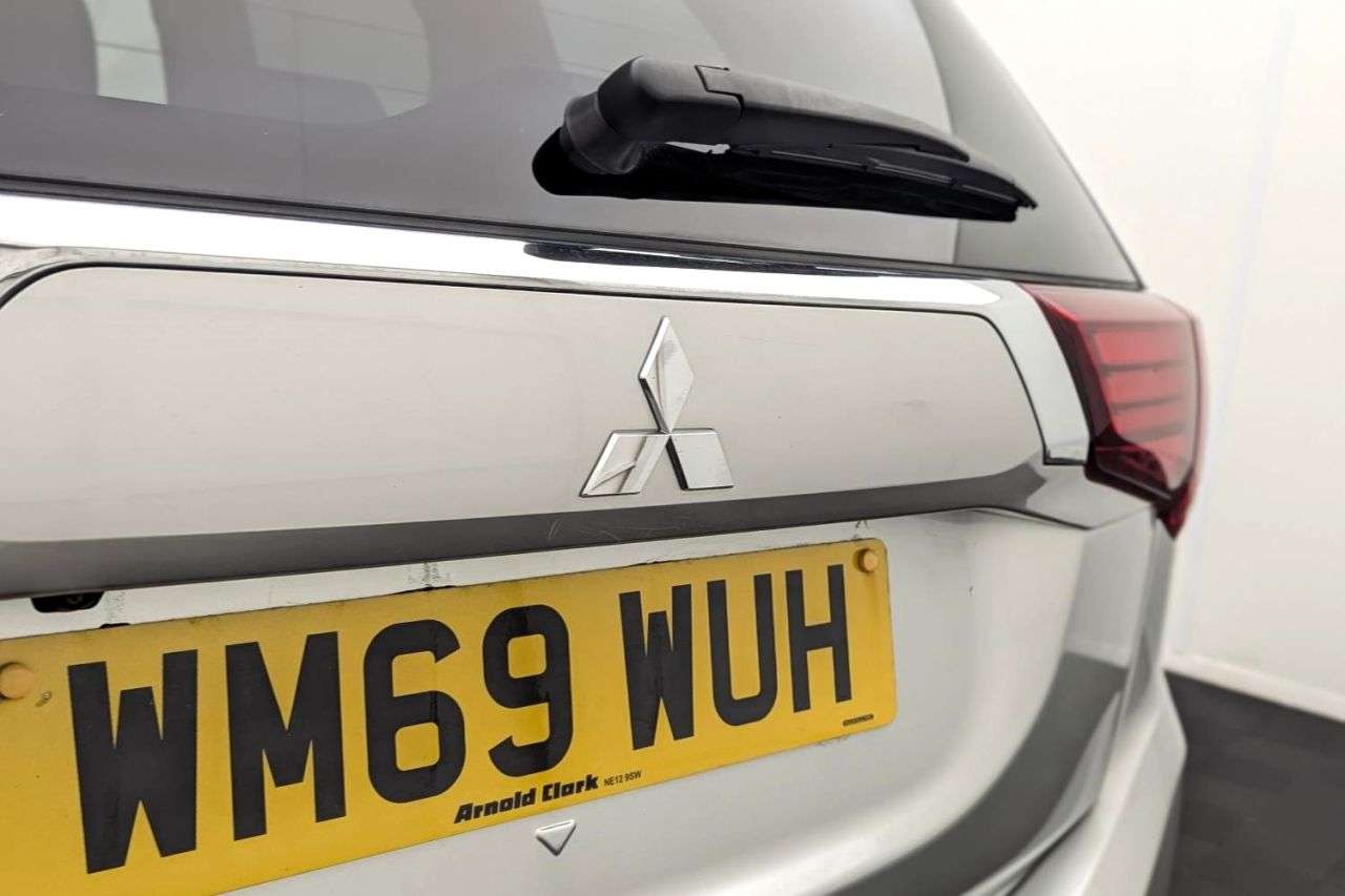 2020 MITSUBISHI OUTLANDER 2020 MITSUBISHI OUTLANDER