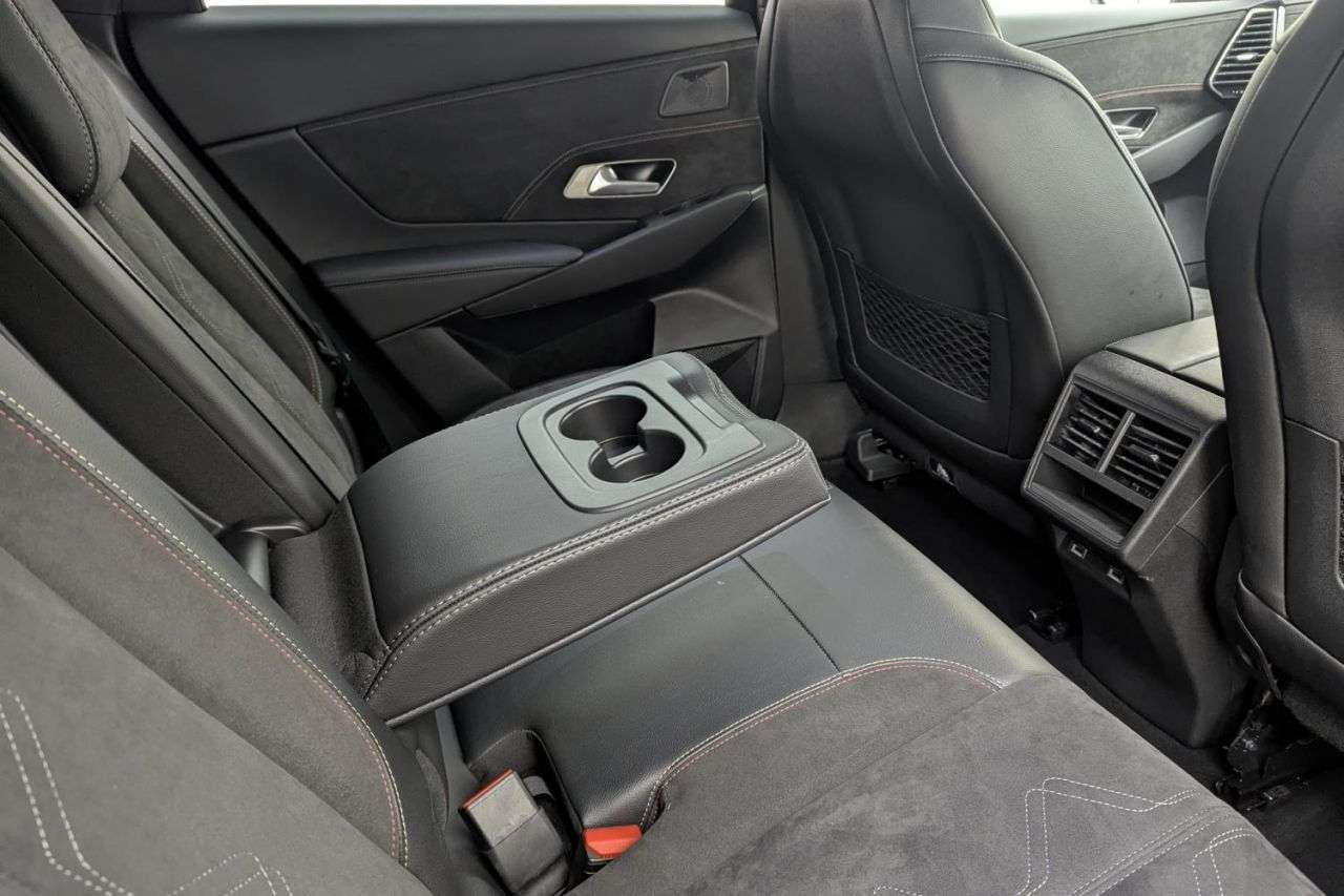 2021 DS AUTOMOBILES DS 7 CROSSBACK 2021 DS AUTOMOBILES DS 7 CROSSBACK