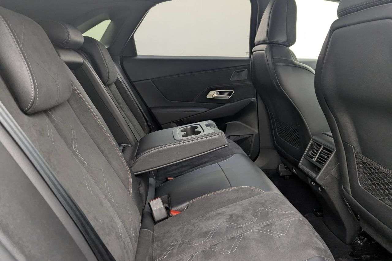 2021 DS AUTOMOBILES DS 7 CROSSBACK 2021 DS AUTOMOBILES DS 7 CROSSBACK