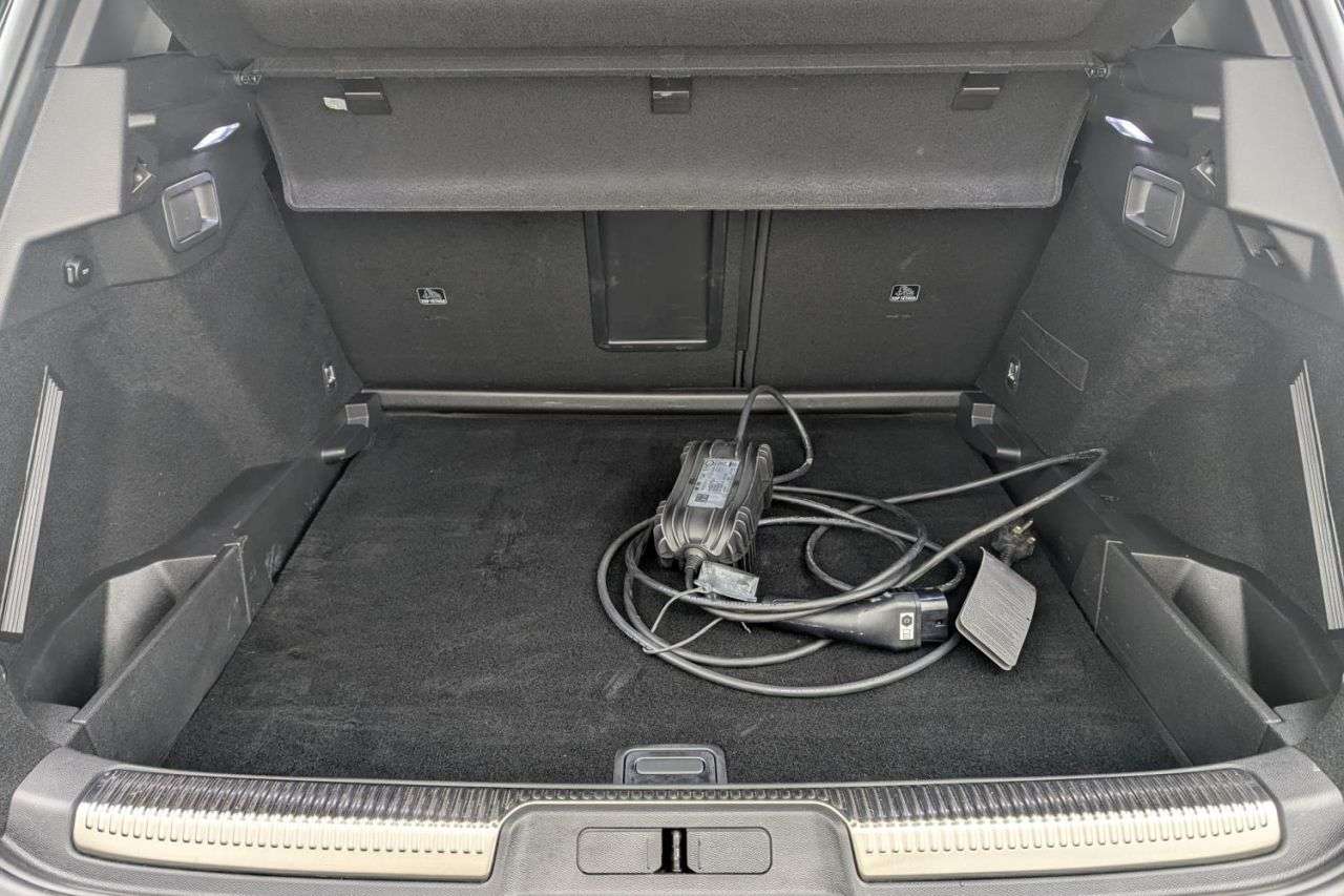 2021 DS AUTOMOBILES DS 7 CROSSBACK 2021 DS AUTOMOBILES DS 7 CROSSBACK