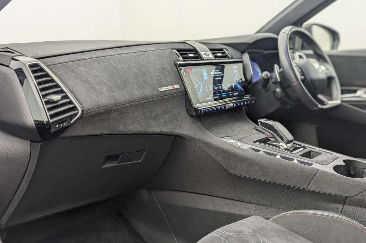 2021 DS AUTOMOBILES DS 7 CROSSBACK 2021 DS AUTOMOBILES DS 7 CROSSBACK