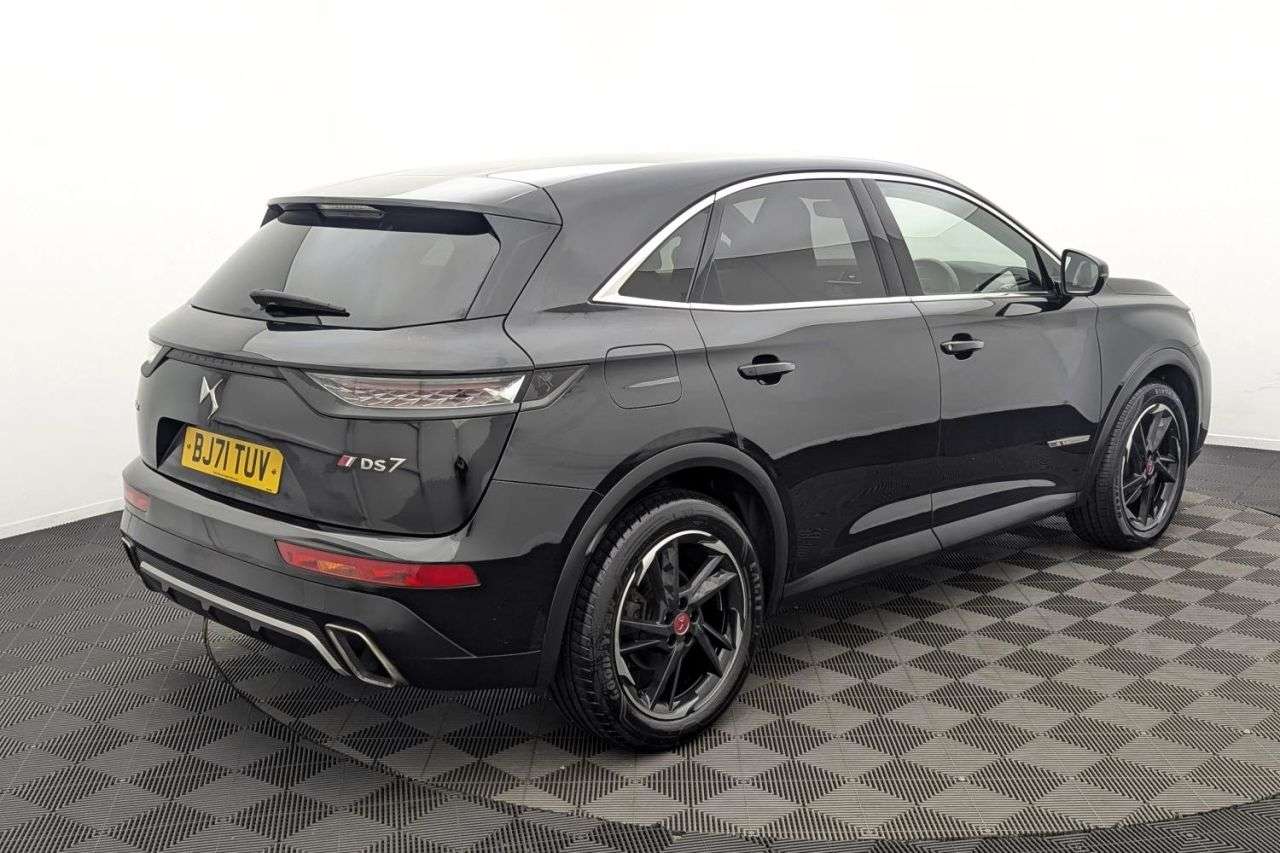 2021 DS AUTOMOBILES DS 7 CROSSBACK 2021 DS AUTOMOBILES DS 7 CROSSBACK
