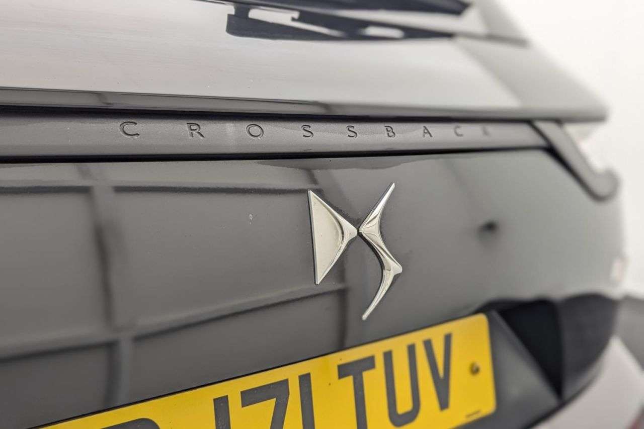 2021 DS AUTOMOBILES DS 7 CROSSBACK 2021 DS AUTOMOBILES DS 7 CROSSBACK