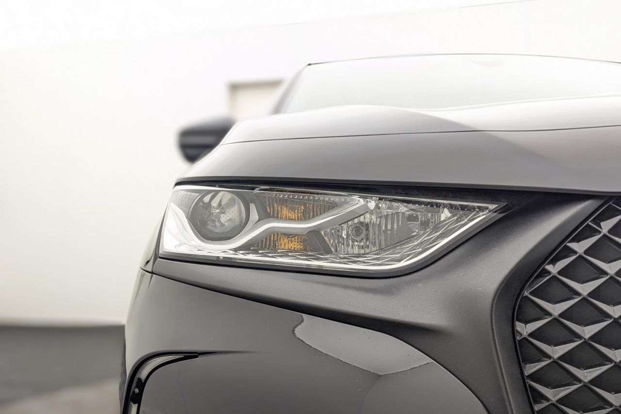 2021 DS AUTOMOBILES DS 7 CROSSBACK 2021 DS AUTOMOBILES DS 7 CROSSBACK