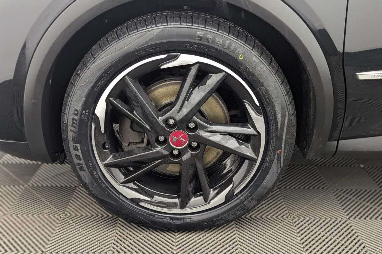 2021 DS AUTOMOBILES DS 7 CROSSBACK 2021 DS AUTOMOBILES DS 7 CROSSBACK