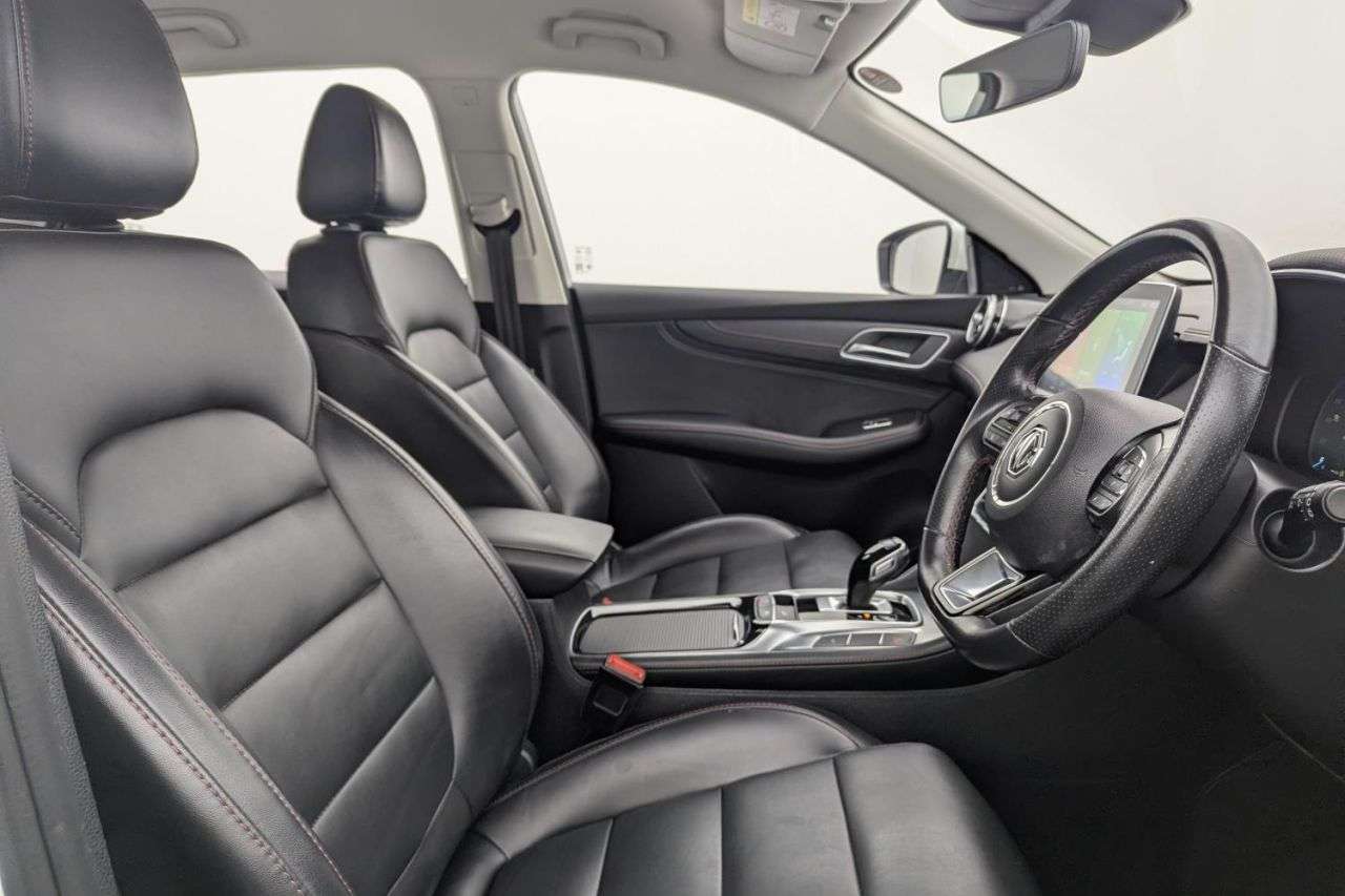 A 2022 MG MG HS 1.5 T-GDI 16.6kWh Excite SUV 5dr Petrol Plug-in Hybrid Auto Euro 6 (s/s) (2 A 2022 MG MG HS 1.5 T-GDI 16.6kWh Excite SUV 5dr Petrol Plug-in Hybrid Auto Euro 6 (s/s) (2