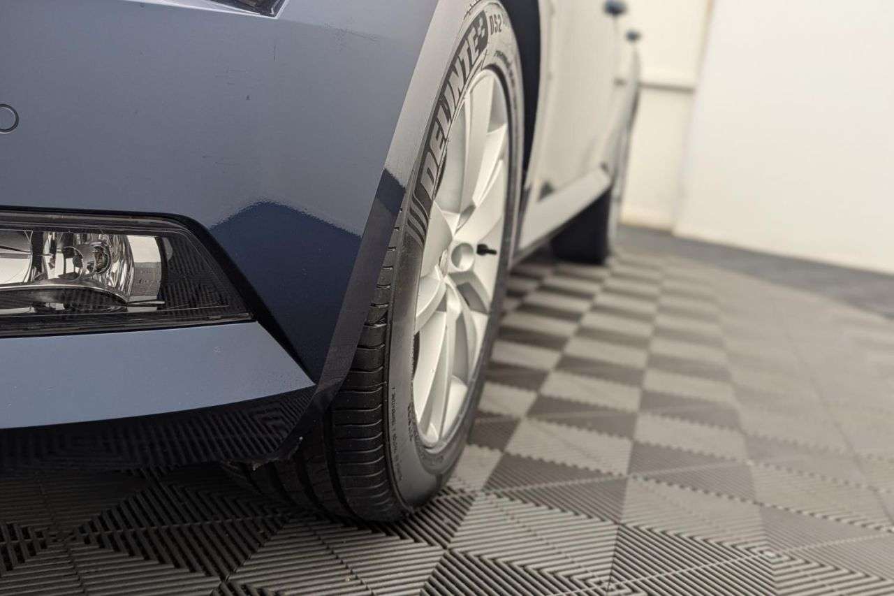 2019 SKODA SUPERB 2019 SKODA SUPERB