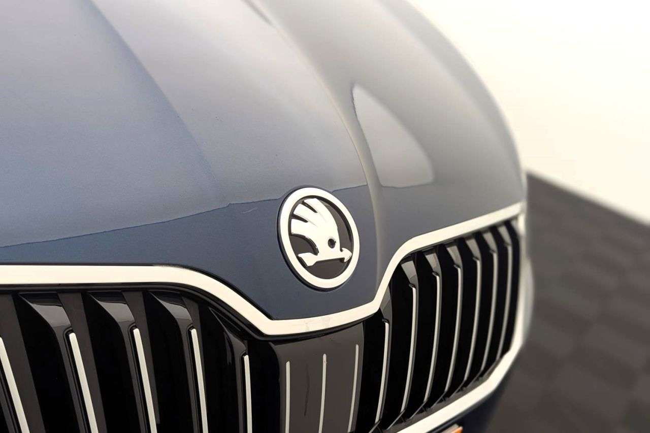 2019 SKODA SUPERB 2019 SKODA SUPERB