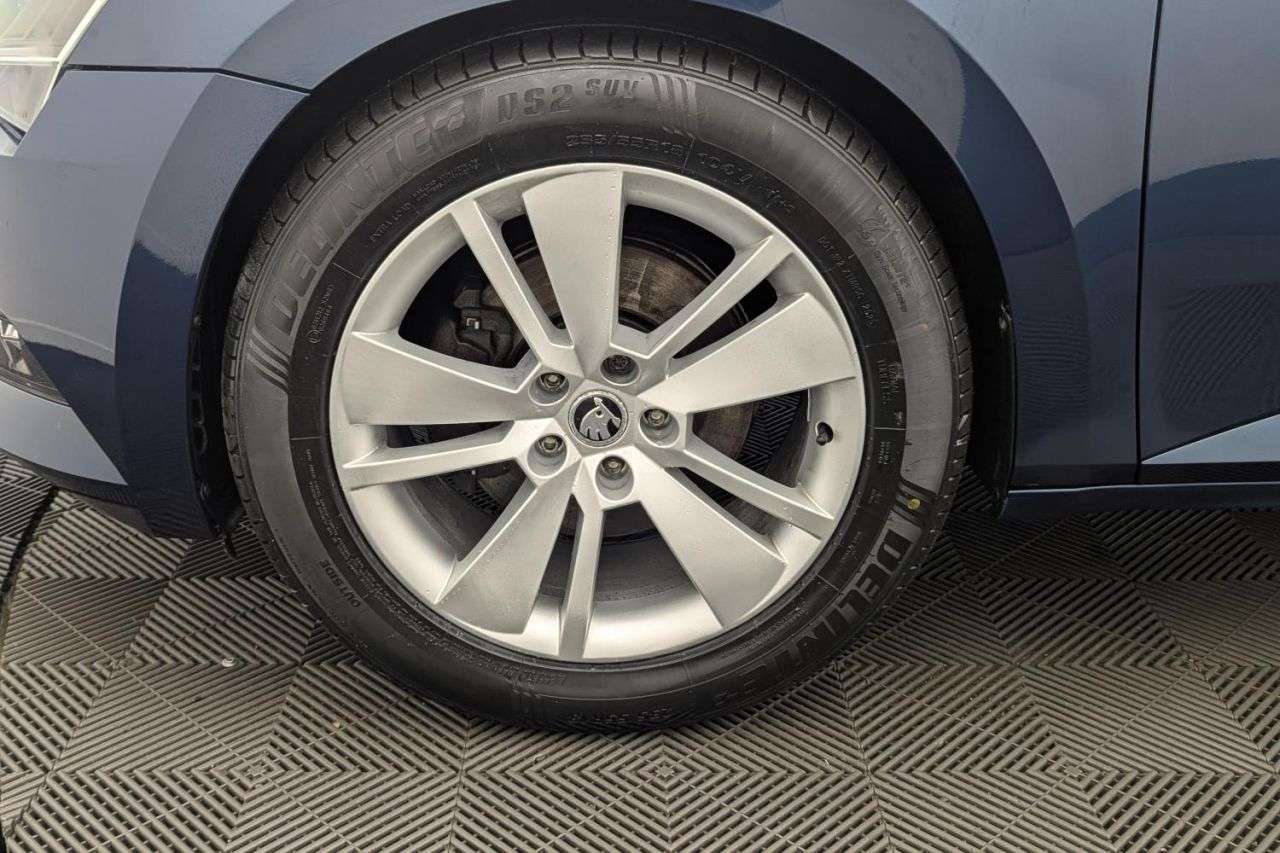 2019 SKODA SUPERB 2019 SKODA SUPERB