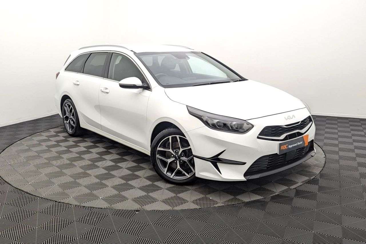 A 2023 KIA CEED 1.5 T-GDi 3 Sportswagon 5dr Petrol Manual Euro 6 (s/s) (158 bhp) Award Winn A 2023 KIA CEED 1.5 T-GDi 3 Sportswagon 5dr Petrol Manual Euro 6 (s/s) (158 bhp) Award Winn