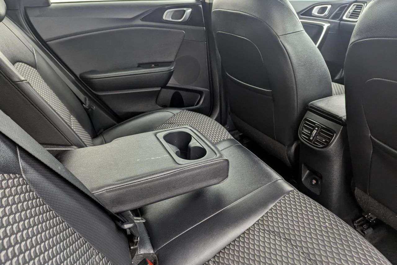 2023 KIA CEED 2023 KIA CEED