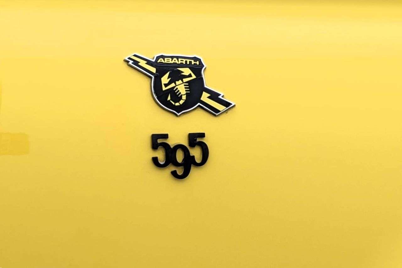 2016 ABARTH 595 2016 ABARTH 595