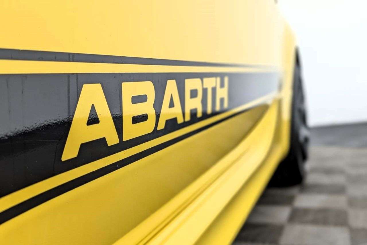 2016 ABARTH 595 2016 ABARTH 595