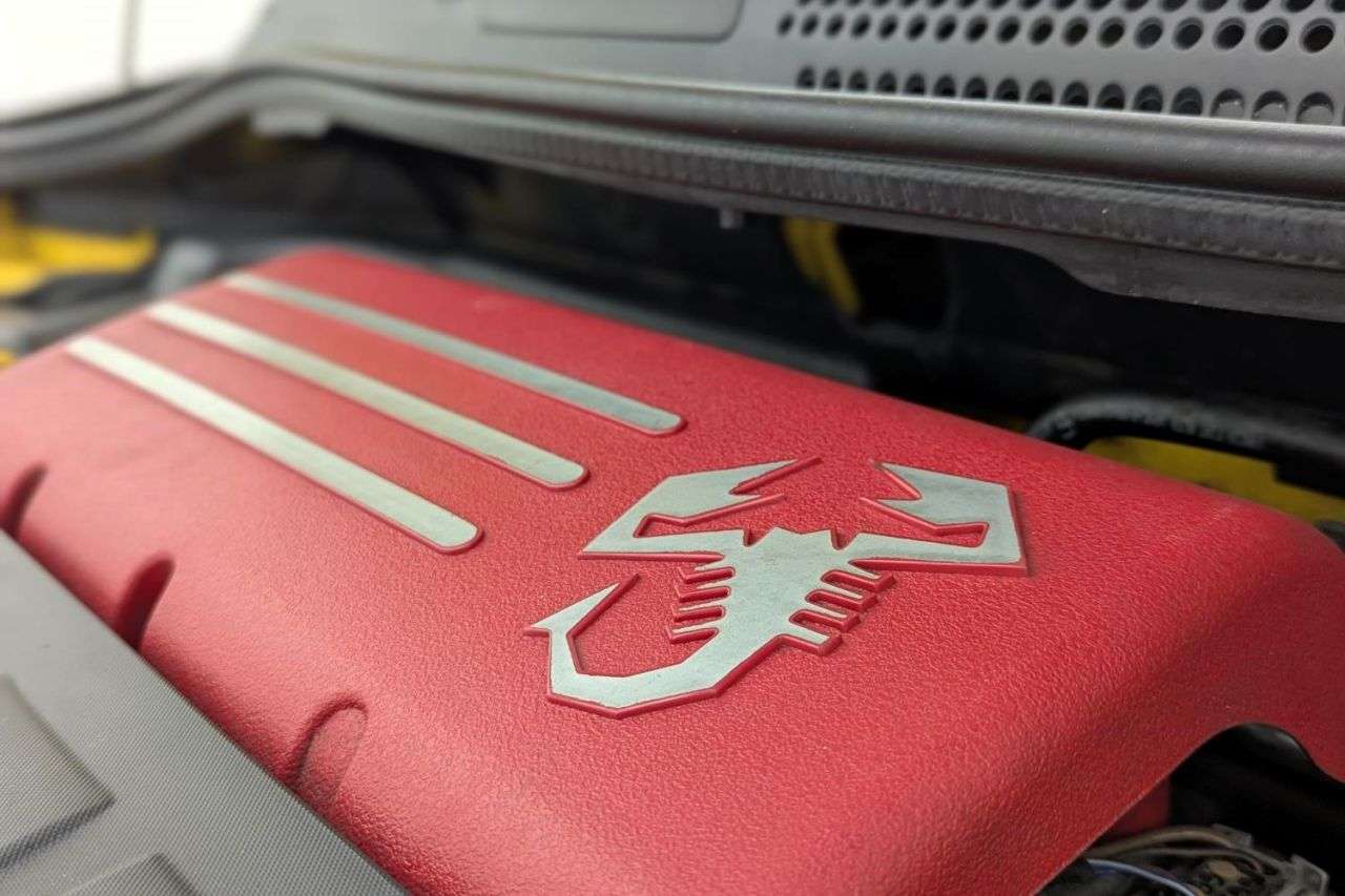2016 ABARTH 595 2016 ABARTH 595