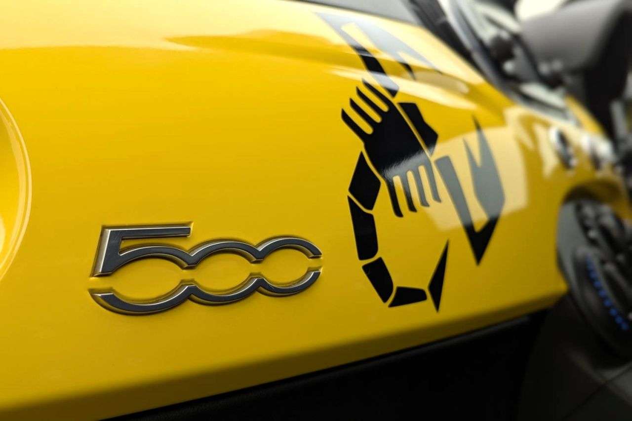 2016 ABARTH 595 2016 ABARTH 595