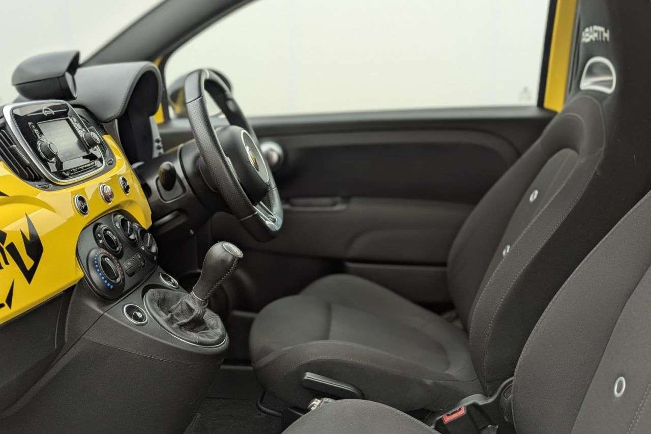 2016 ABARTH 595 2016 ABARTH 595