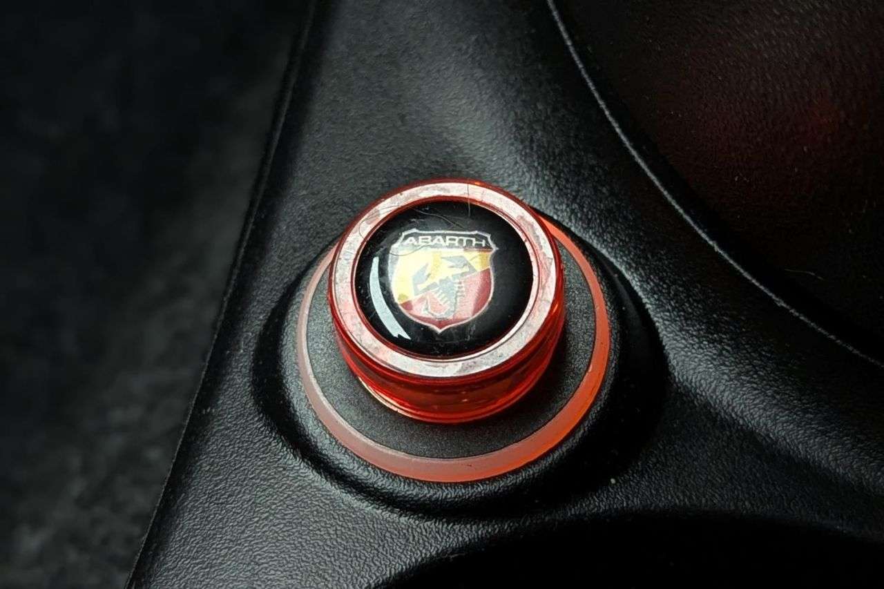 2016 ABARTH 595 2016 ABARTH 595