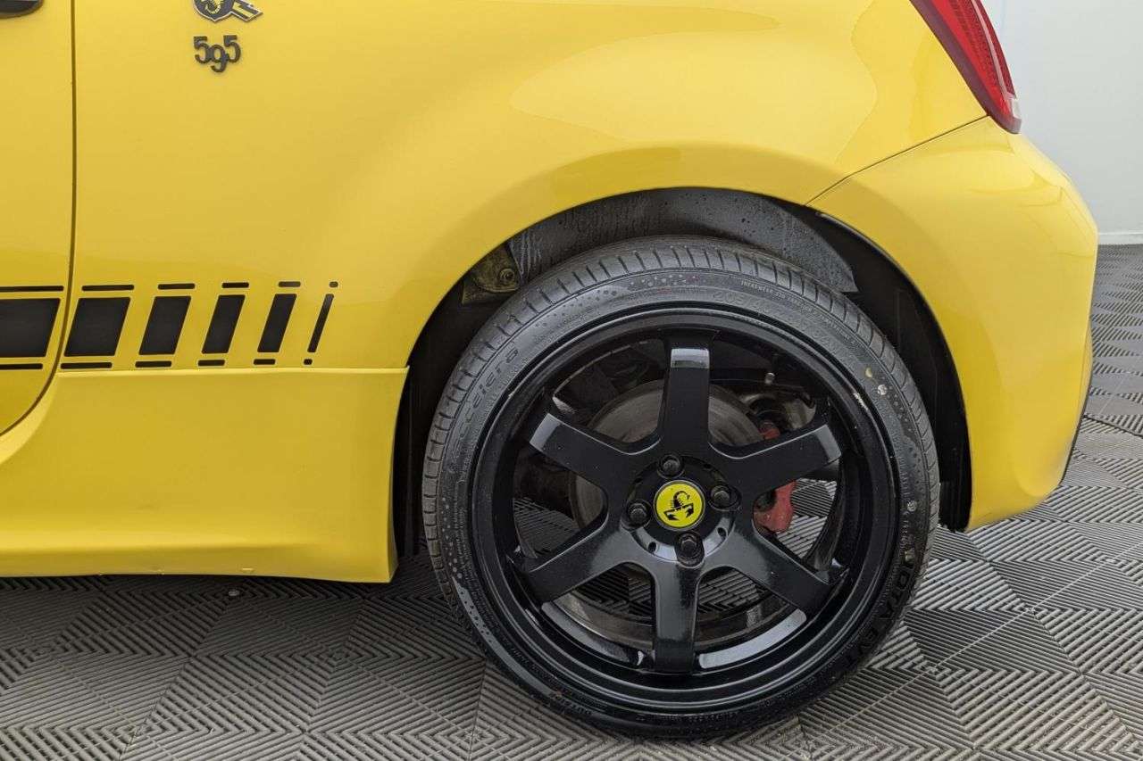 2016 ABARTH 595 2016 ABARTH 595