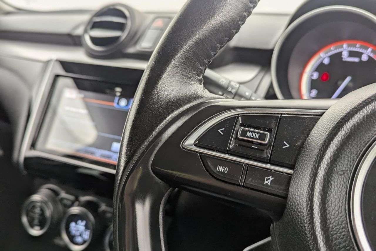 2022 SUZUKI SWIFT 2022 SUZUKI SWIFT