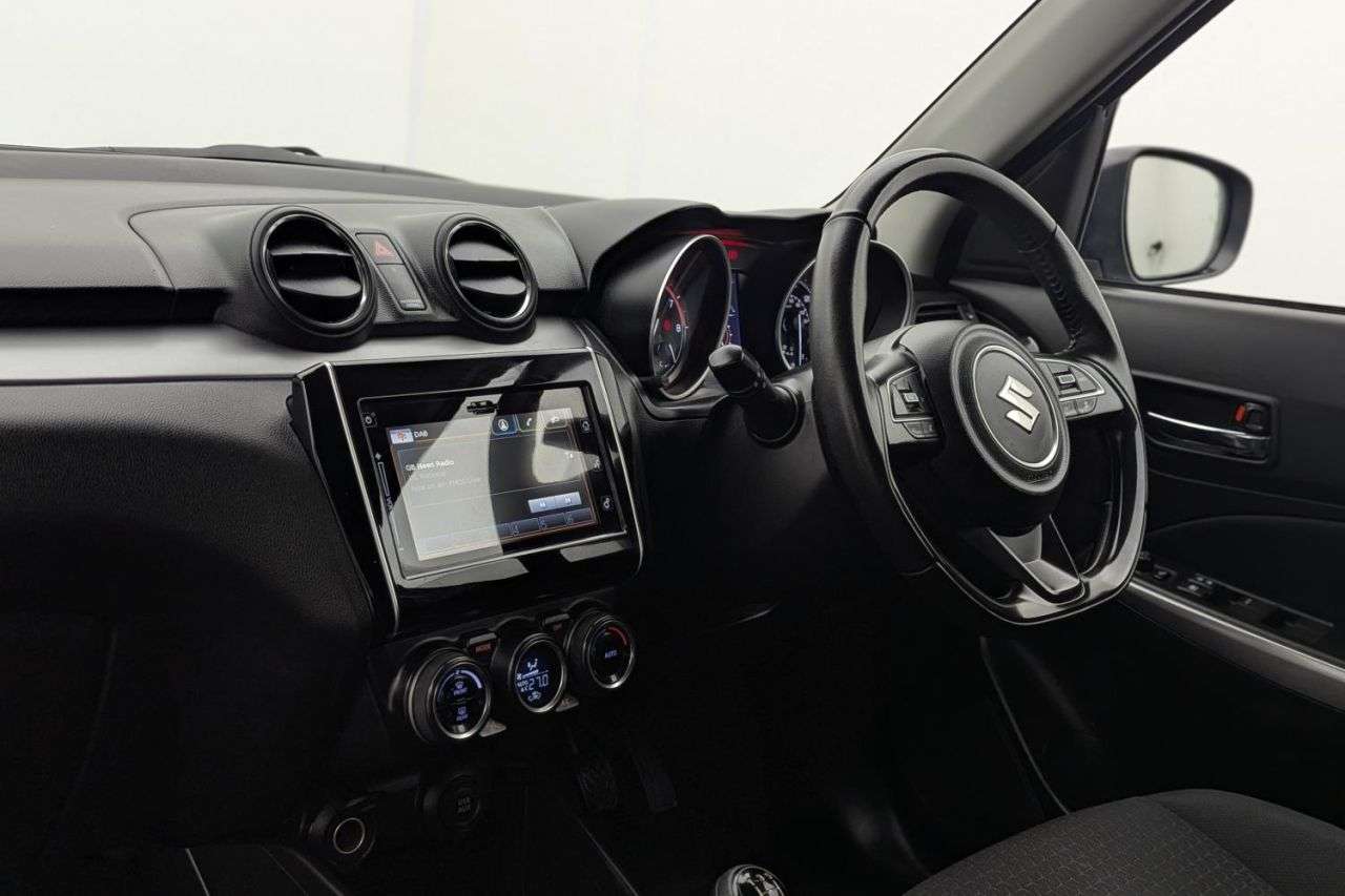 2022 SUZUKI SWIFT 2022 SUZUKI SWIFT