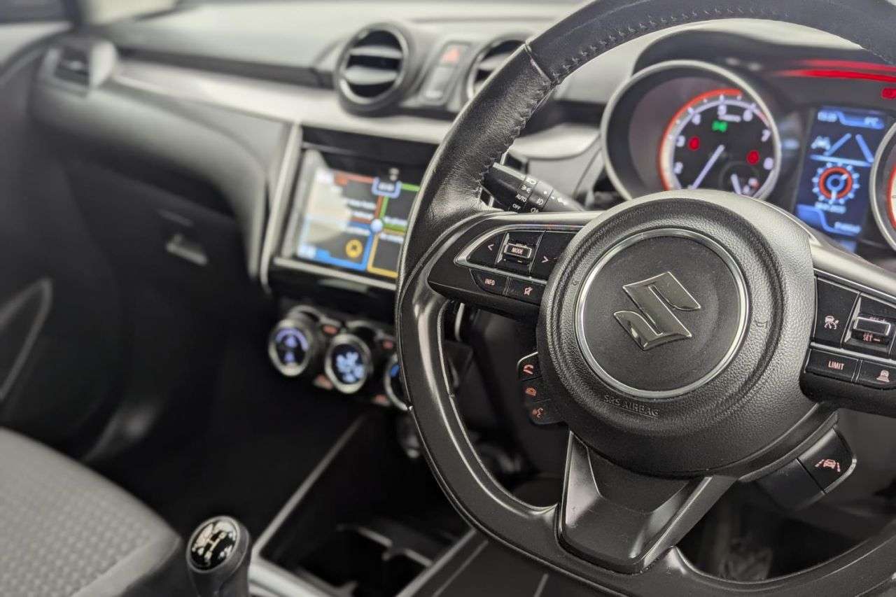 2022 SUZUKI SWIFT 2022 SUZUKI SWIFT