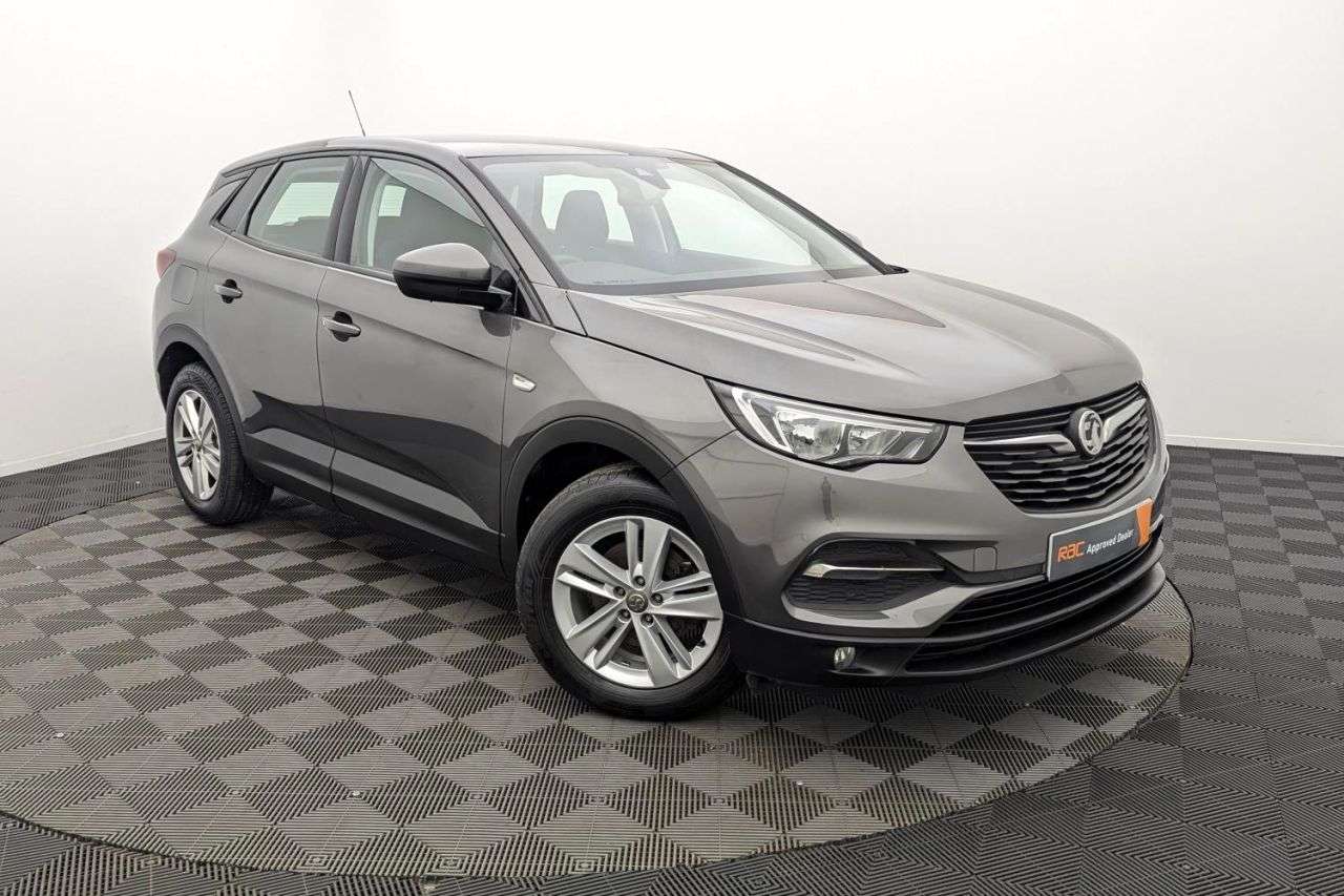 A 2019 VAUXHALL GRANDLAND X 1.2 Turbo GPF SE SUV 5dr Petrol Manual Euro 6 (s/s) (130 ps) Award Winning A 2019 VAUXHALL GRANDLAND X 1.2 Turbo GPF SE SUV 5dr Petrol Manual Euro 6 (s/s) (130 ps) Award Winning