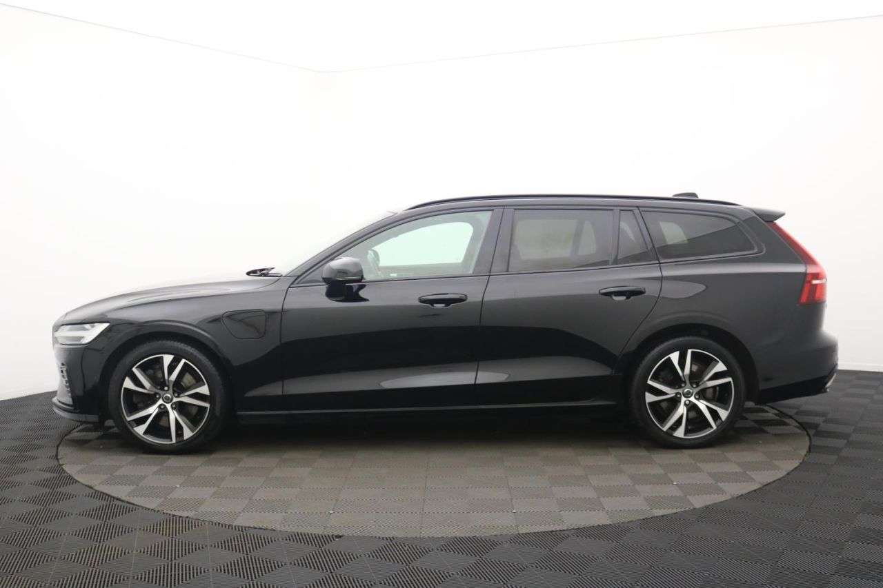 2021 VOLVO V60 2021 VOLVO V60