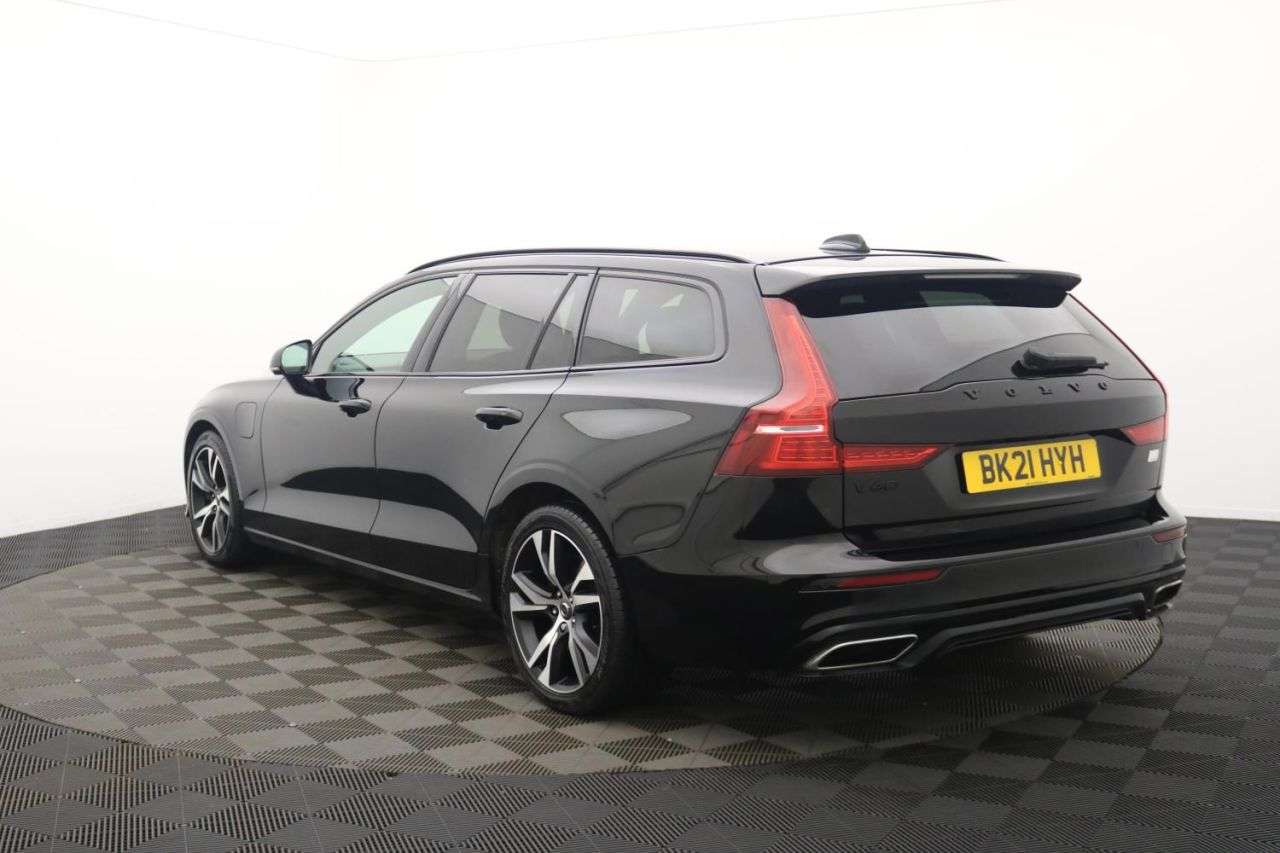 2021 VOLVO V60 2021 VOLVO V60