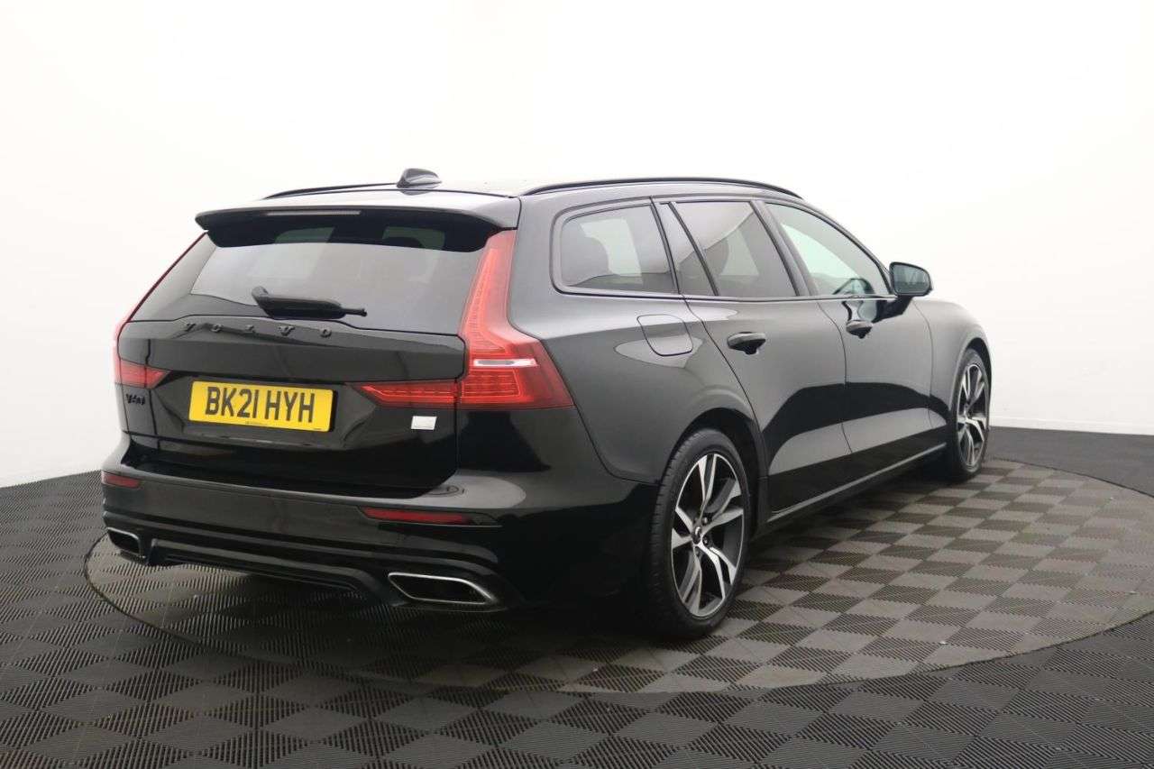 2021 VOLVO V60 2021 VOLVO V60