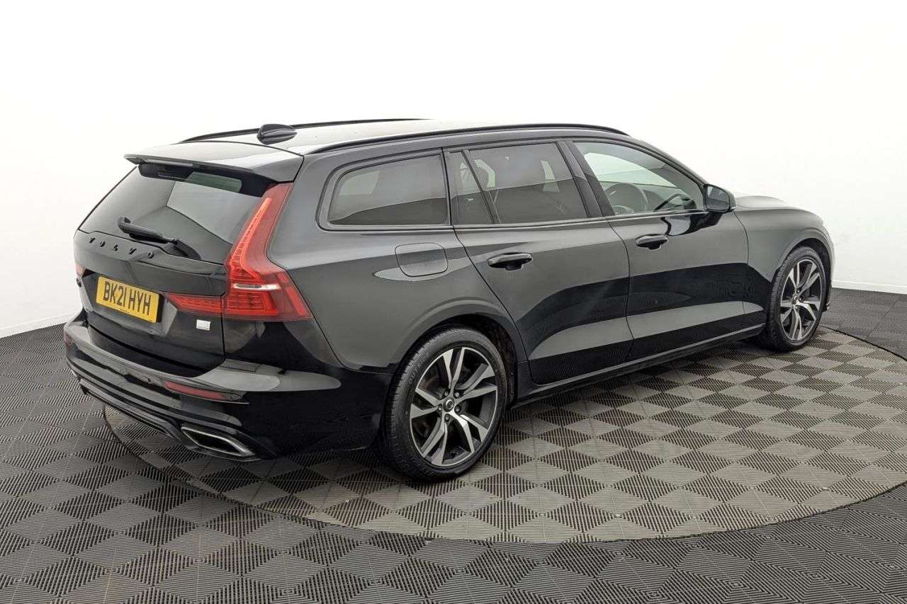 2021 VOLVO V60 2021 VOLVO V60