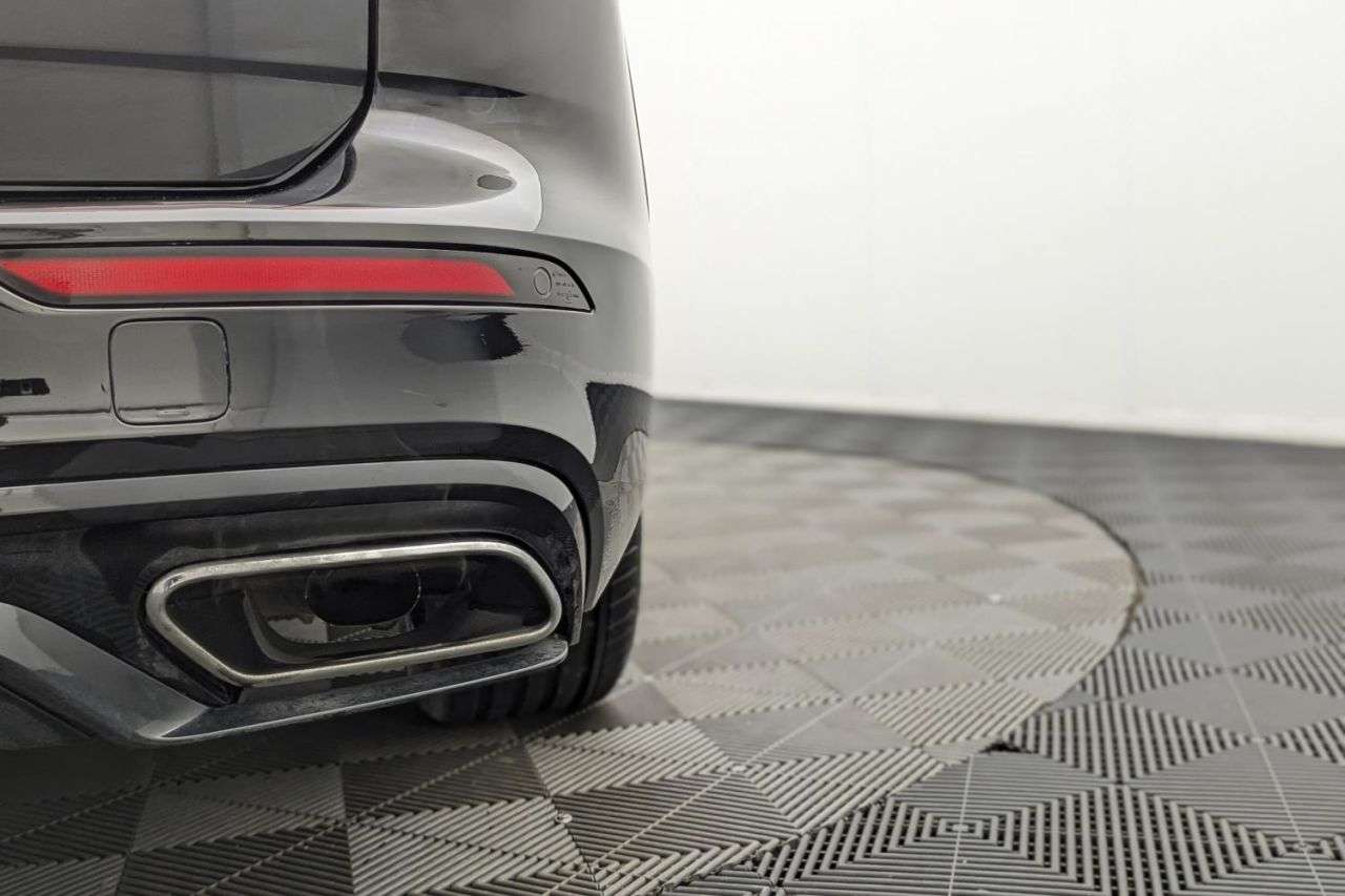 2021 VOLVO V60 2021 VOLVO V60