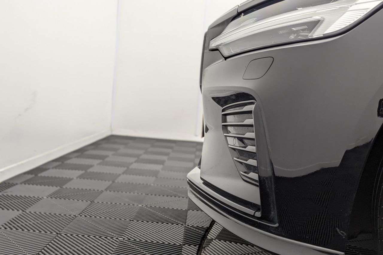 2021 VOLVO V60 2021 VOLVO V60