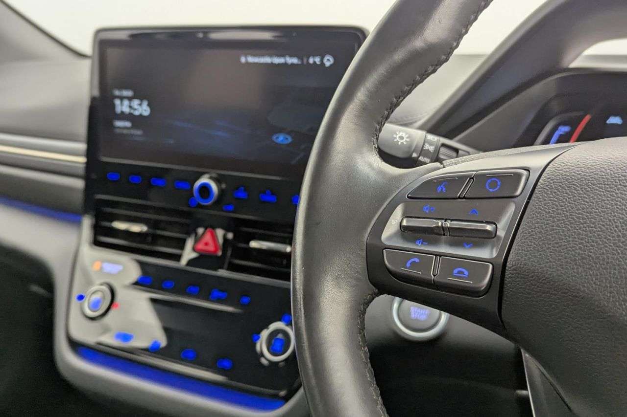 2022 HYUNDAI IONIQ 2022 HYUNDAI IONIQ