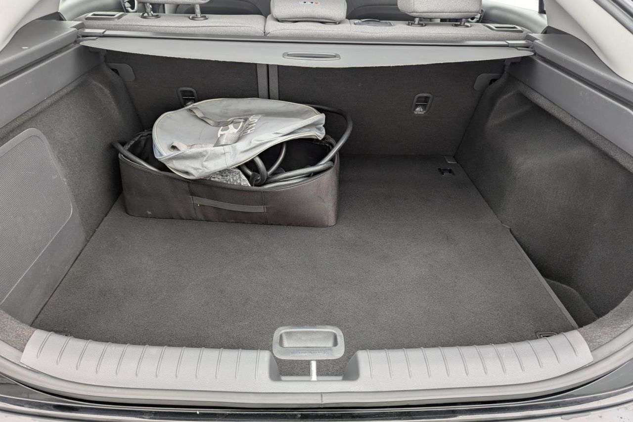 2022 HYUNDAI IONIQ 2022 HYUNDAI IONIQ