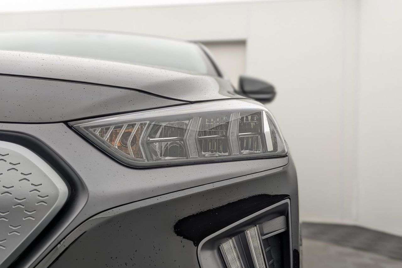 2022 HYUNDAI IONIQ 2022 HYUNDAI IONIQ