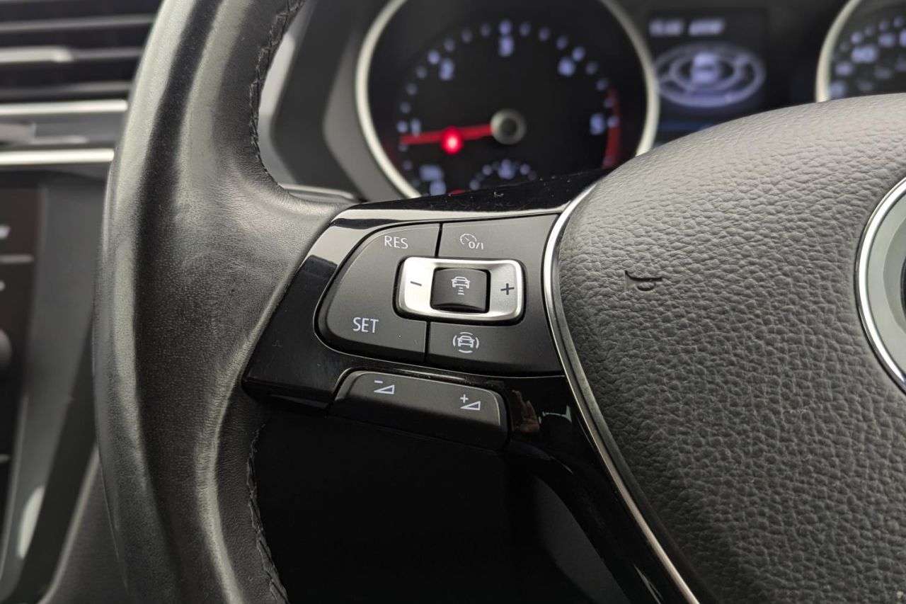 2019 VOLKSWAGEN TIGUAN 2019 VOLKSWAGEN TIGUAN