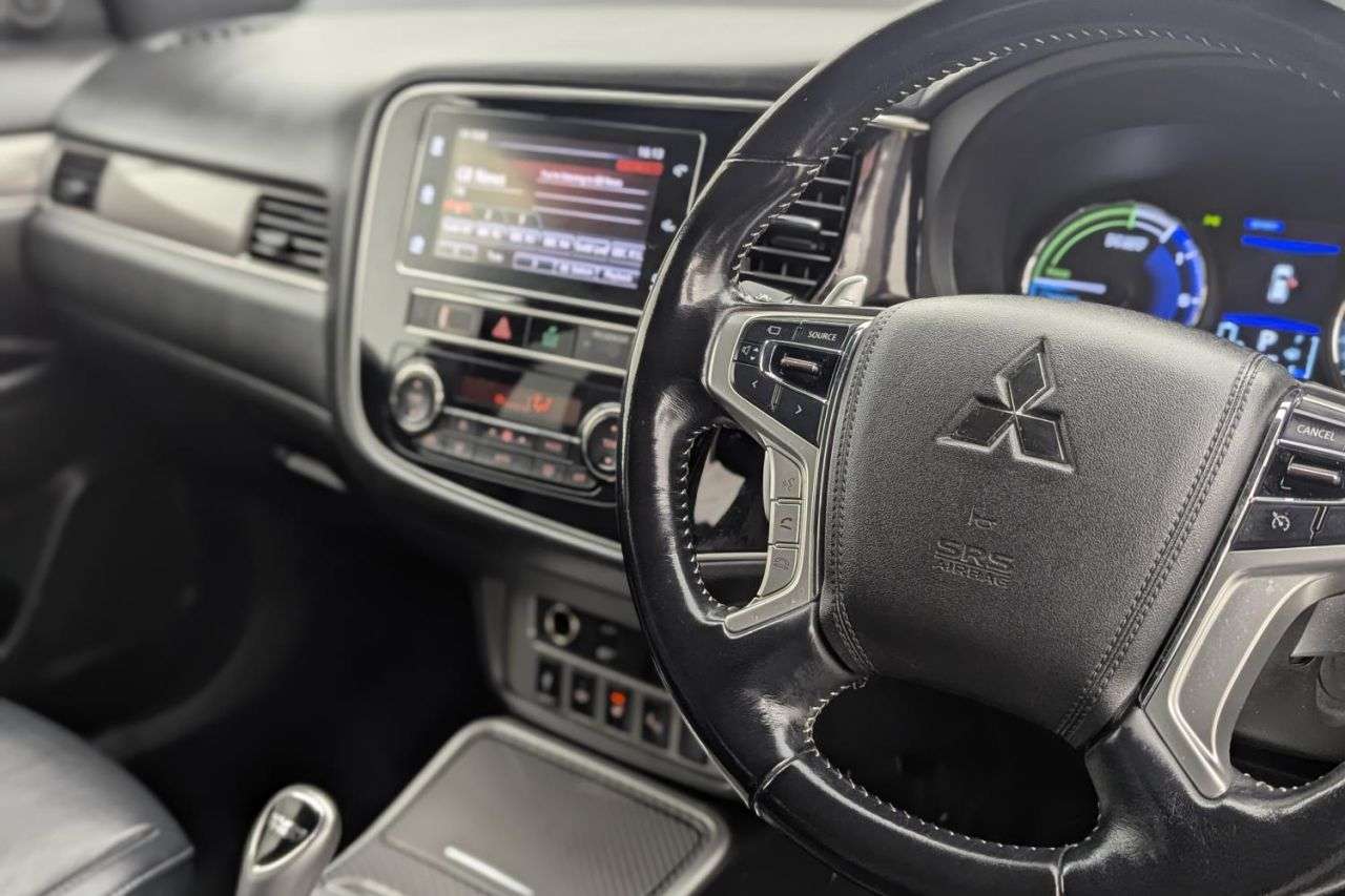 2018 MITSUBISHI OUTLANDER 2018 MITSUBISHI OUTLANDER