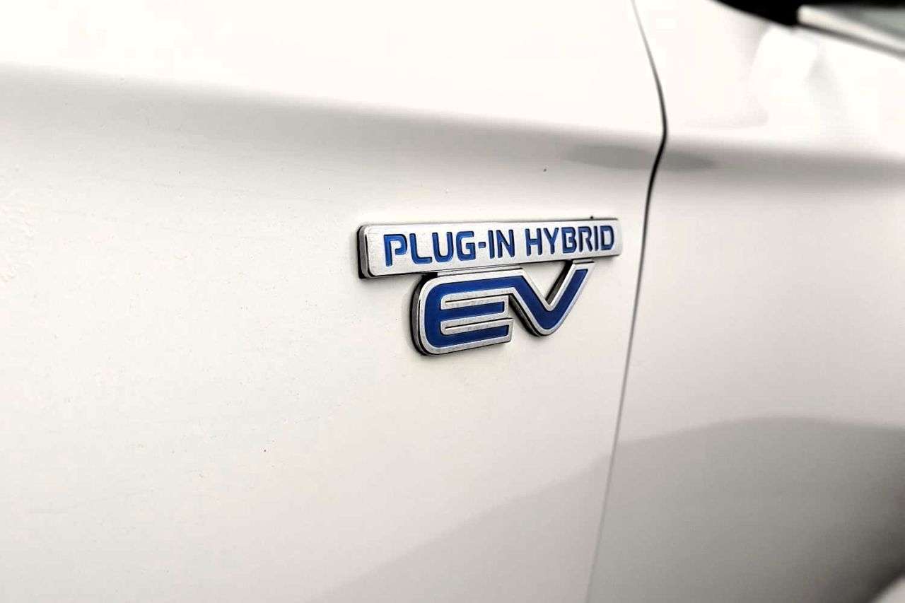 2018 MITSUBISHI OUTLANDER 2018 MITSUBISHI OUTLANDER