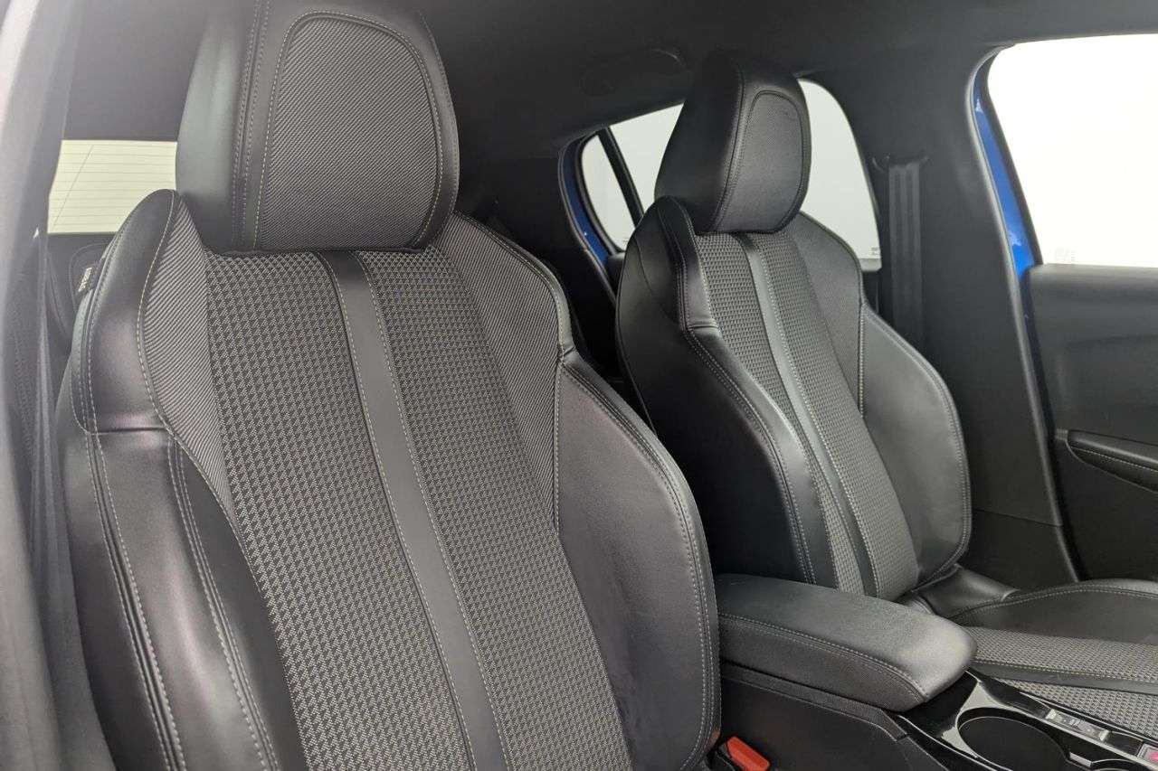 2021 PEUGEOT E-208 2021 PEUGEOT E-208