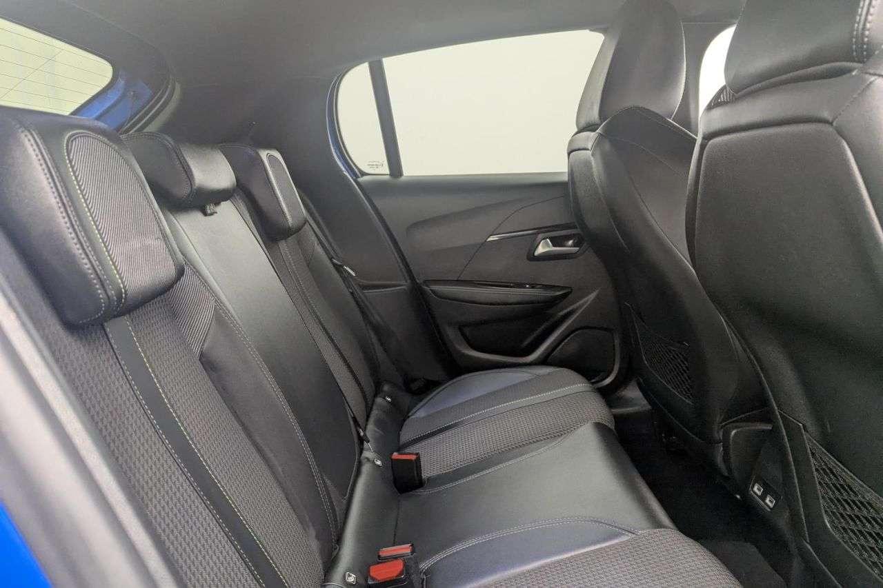 2021 PEUGEOT E-208 2021 PEUGEOT E-208