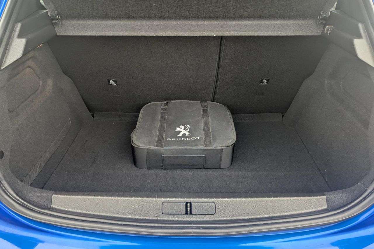 2021 PEUGEOT E-208 2021 PEUGEOT E-208