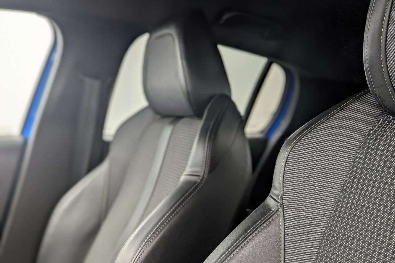 2021 PEUGEOT E-208 2021 PEUGEOT E-208