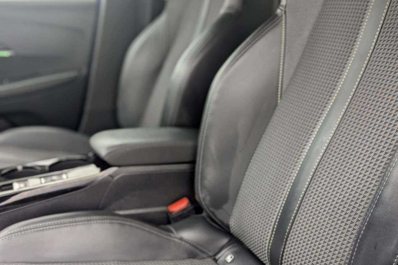 2021 PEUGEOT E-208 2021 PEUGEOT E-208